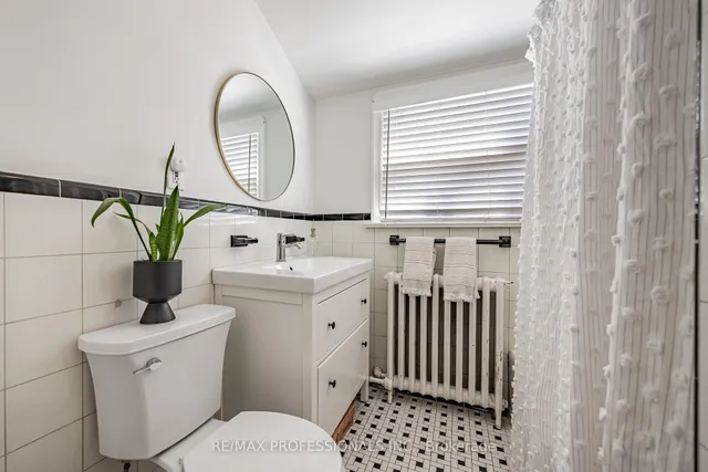 Additional image 19 of 2236 Lawrence Ave