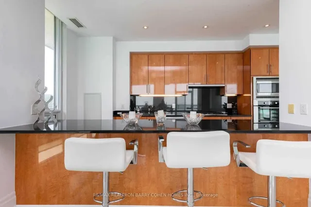 Additional image 17 of 16 Harbour St Unit 5101