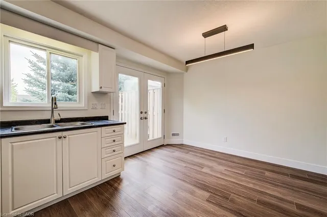 Additional image 21 of 931 Glasgow St Unit 35B