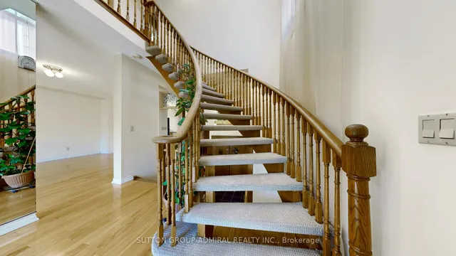 Additional image 19 of 33 Carnival Crt