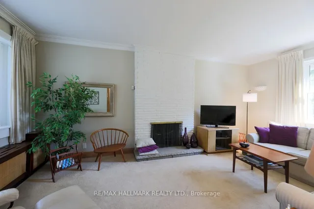 Additional image 3 of 125 Chine Dr