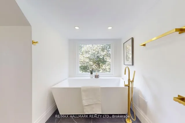 Additional image 22 of 51 Withrow Ave