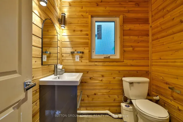 Additional image 44 of 453 Glengrove Ave