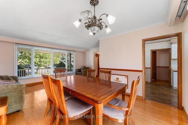 Additional image 14 of 219 La Rose Ave