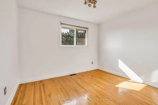 Additional image 29 of 79 Watney Cres