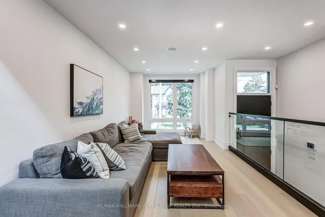 Additional image 6 of 109A Holborne Ave