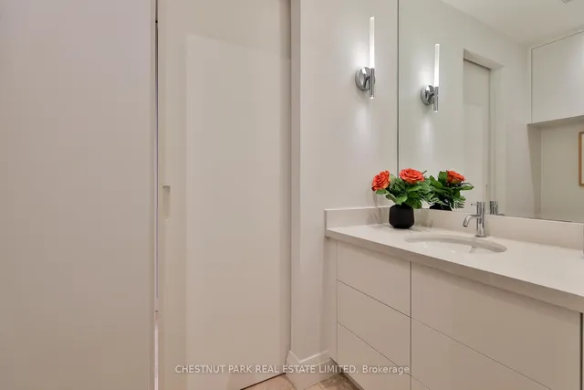 Additional image 15 of 25 Scrivener Sq Unit 201