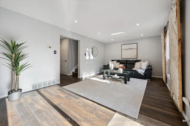 Additional image 8 of 210 Highland Cres Unit 12