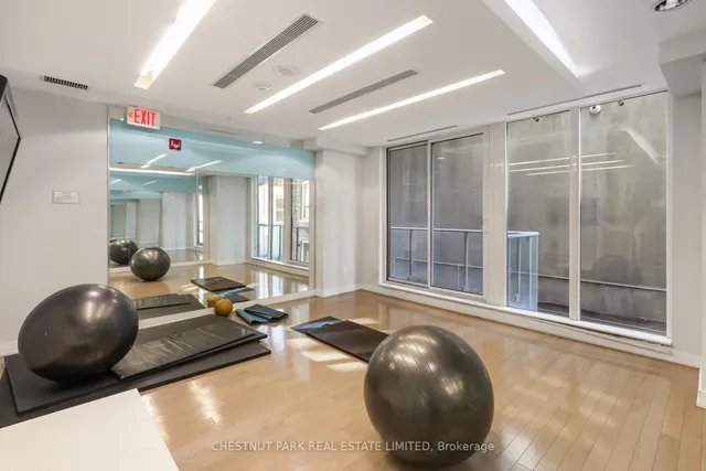 Additional image 30 of 126 Simcoe St Unit 507