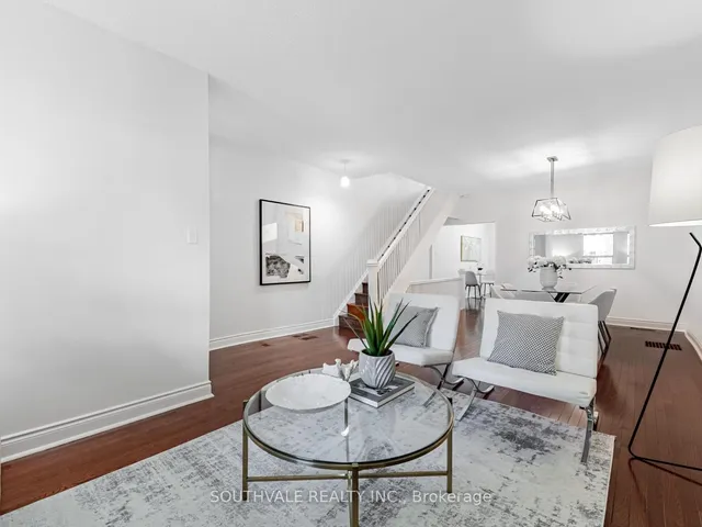 Additional image 7 of 104 Dearbourne Ave