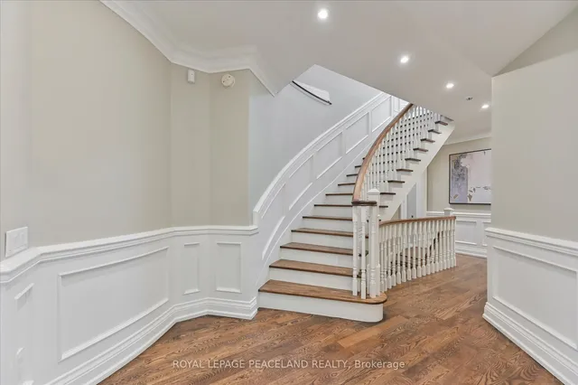 Additional image 23 of 2 Flaremore Cres