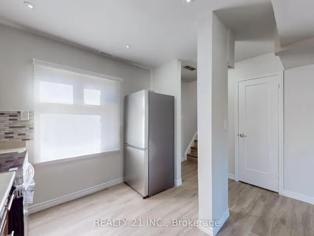 Additional image 14 of 40 Rexdale Blvd Unit 2