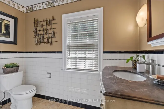 Additional image 24 of 240 Cameron St