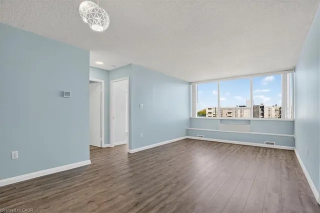 Additional image 17 of 3227 King St Unit 506