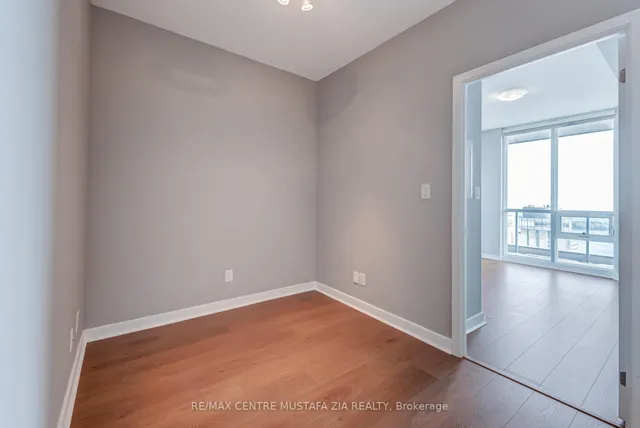 Additional image 15 of 33 Bay St Unit 4110