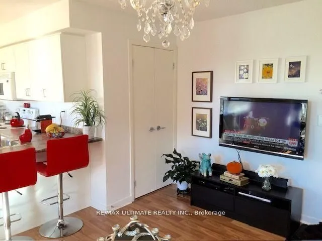 Additional image 3 of 76 Shuter St Unit 809