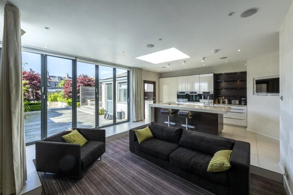 Additional image 11 of 123 Blenheim Place, Aberdeen, AB25