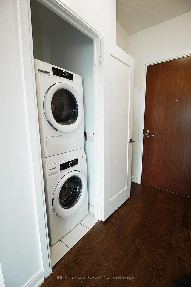 Additional image 11 of 275 Village Green Sq Unit 3419