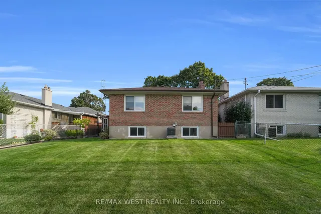 Additional image 41 of 304 La Rose Ave