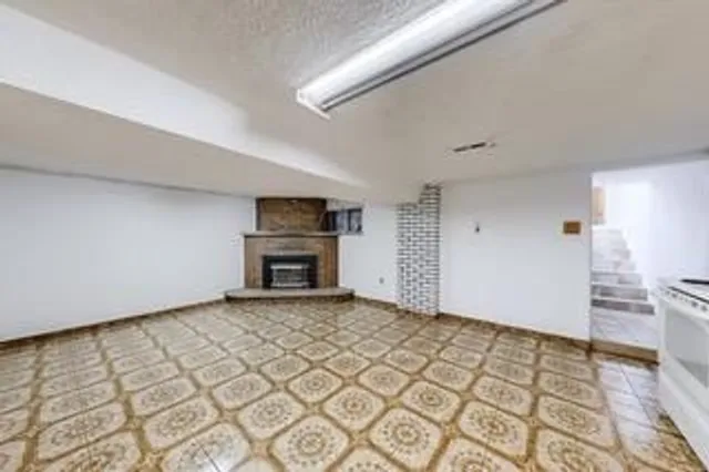 Additional image 29 of 67 Holland Park Ave