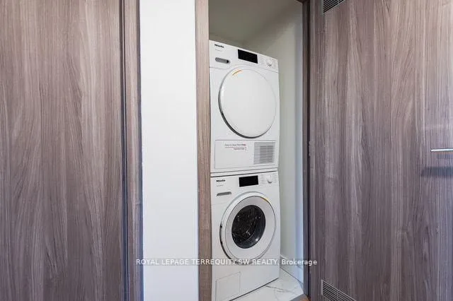 Additional image 11 of 38 Widmer St Unit 1508