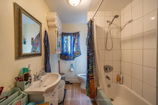 Additional image 9 of 133 Galt Ave