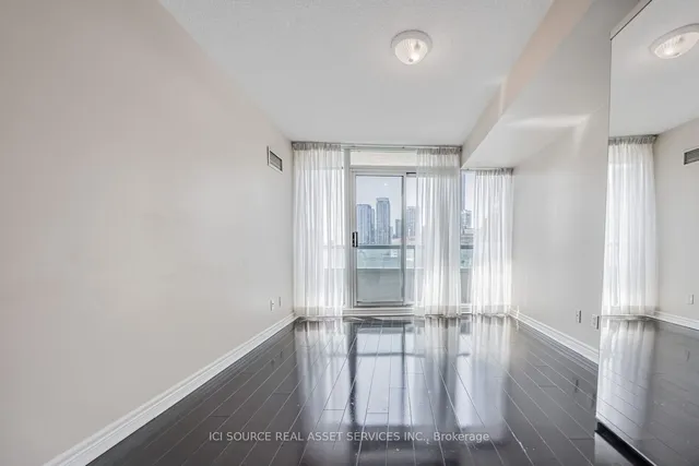 Additional image 10 of 51 Lower Simcoe St Unit 808