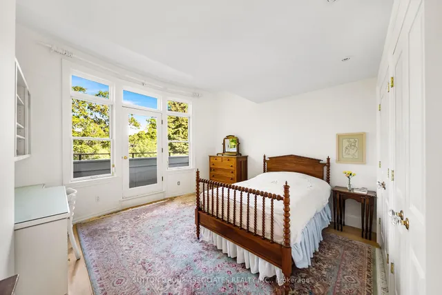 Additional image 35 of 193 Howland Ave