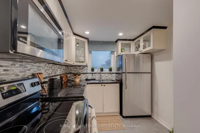 Additional image 10 of 823 Craven Rd