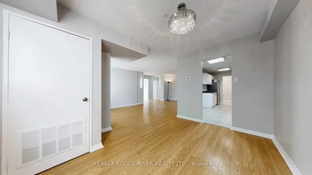 Additional image 9 of 40 Chichester Pl Unit 203