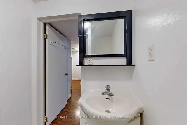 Additional image 22 of 314 Sprucewood Crt