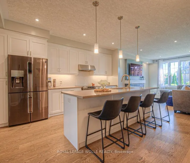 Additional image 8 of 286 Tall Grass Cres