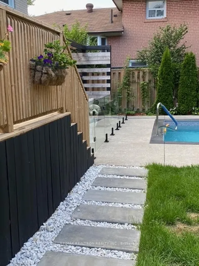 Additional image 43 of 9 Karen Rd