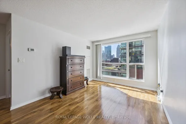 Additional image 13 of 230 King St Unit 1109