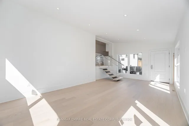 Additional image 14 of 6 Casino Crt