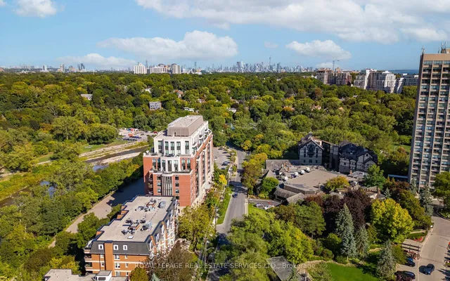 Additional image 39 of 30 Old Mill Rd Unit 602