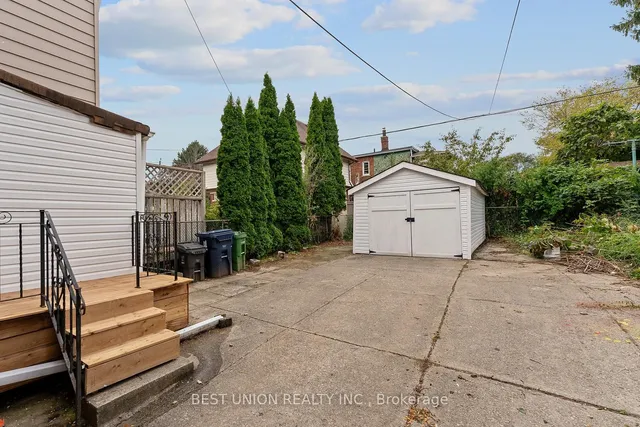 Additional image 31 of 898 Greenwood Ave