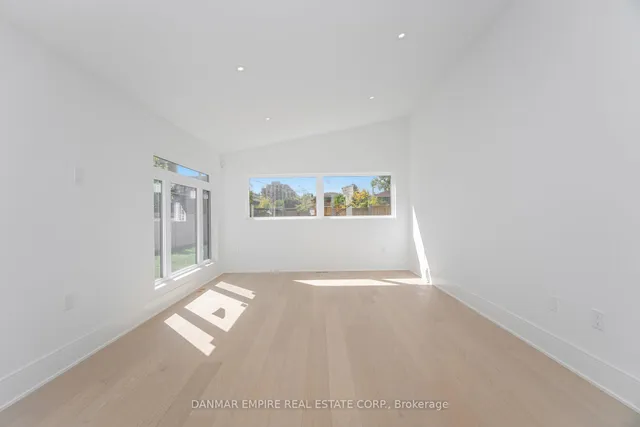 Additional image 12 of 6 Casino Crt