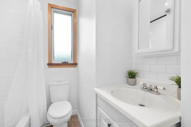 Additional image 29 of 259 Gowan Ave