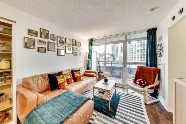 Additional image 3 of 38 Joe Shuster Way Unit 723