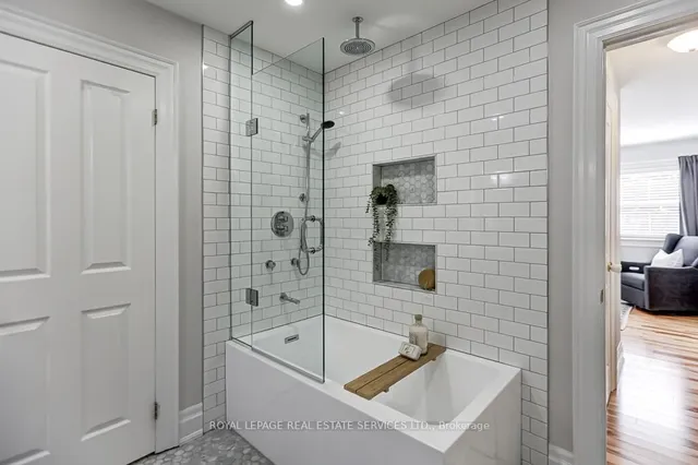 Additional image 29 of 13 Archgate Lane