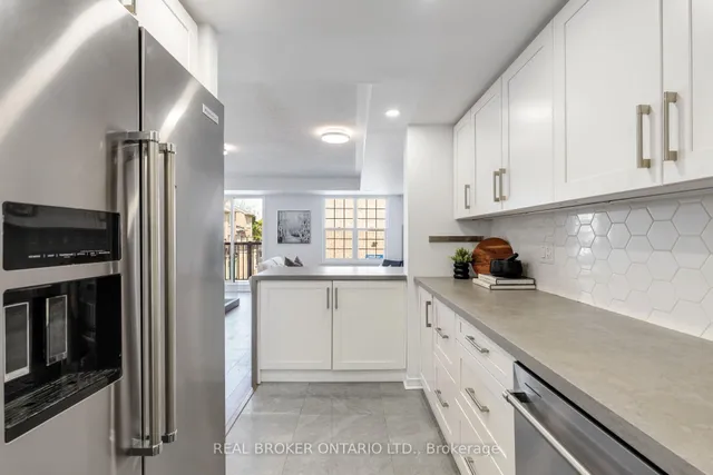 Additional image 11 of 35 Strangford Lane Unit 301