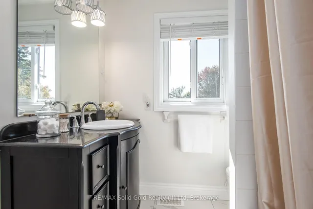 Additional image 29 of 271 Newbury Dr