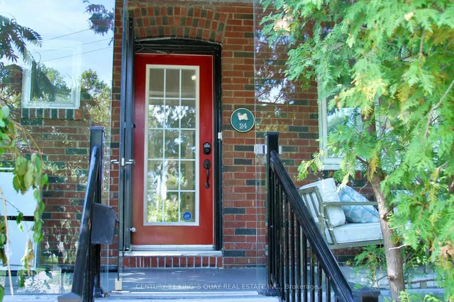24 Woodmount Ave