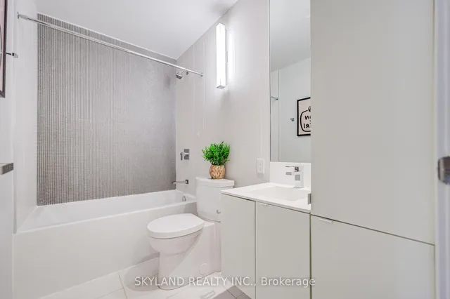 Additional image 24 of 125 Peter St Unit 3211