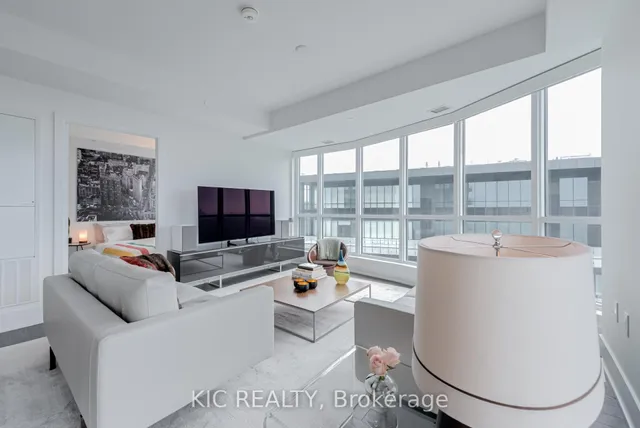 Additional image 6 of 585 Bloor St Unit 3923