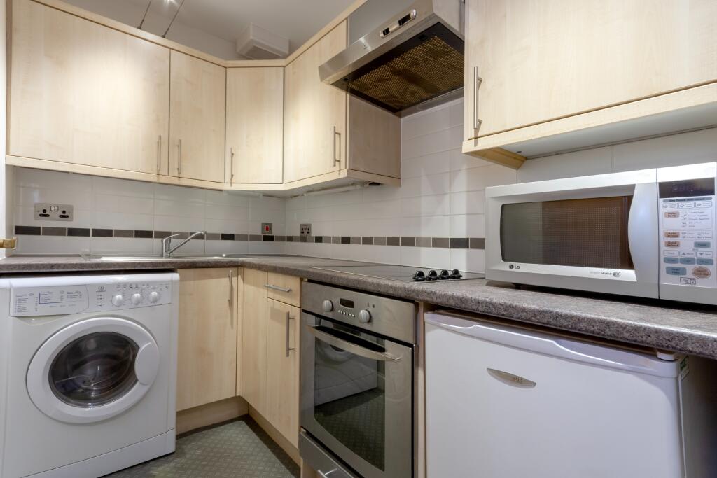 Additional image 5 of 215 (flat 7) Rosemount Place, Rosemount, Aberdeen, AB25