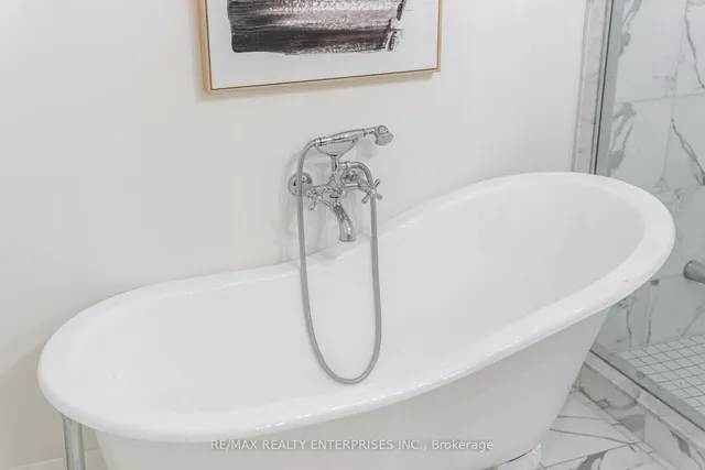 Additional image 19 of 2662 Bloor St Unit PH-1108