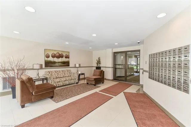 Additional image 32 of 20 Ellen St Unit 610