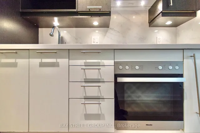 Additional image 11 of 199 Richmond St Unit 203
